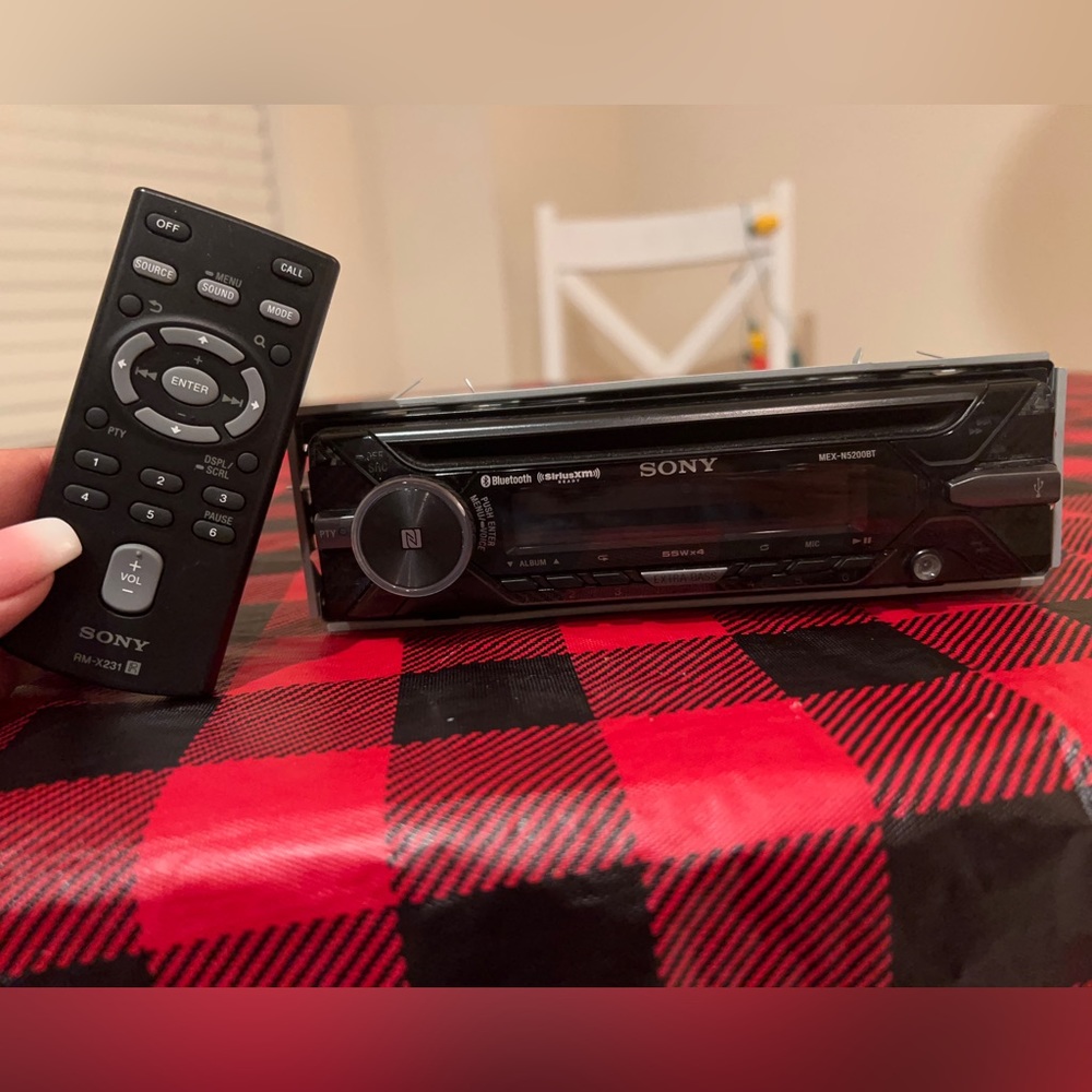 Car Stereo MEX N5200 BT